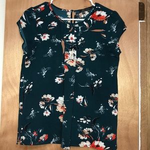 Fun 2 Fun Green floral blouse